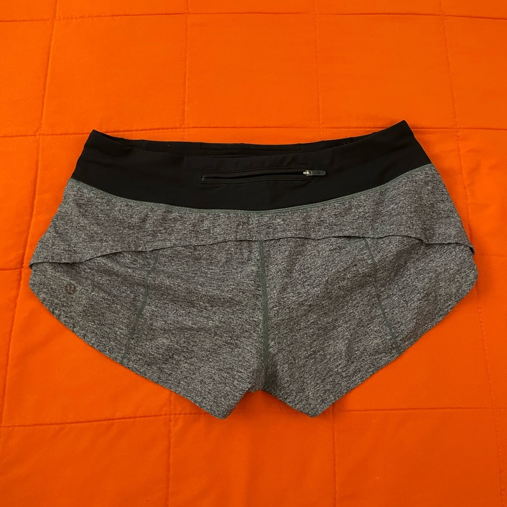 Lululemon Shorts Womens 8 Gray Gym Athletic Activewear Running Sportswear